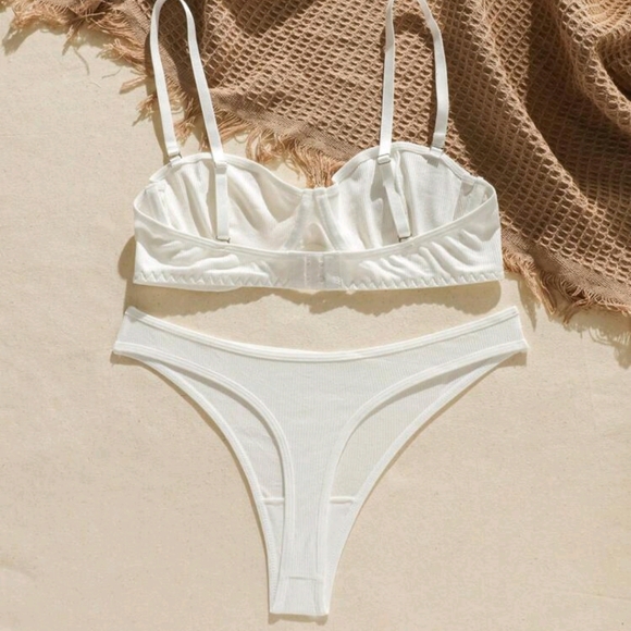 Bra & Panty Lingerie Set - Picture 2 of 3